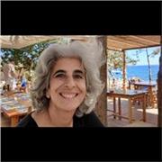 Profesora de hatha y vinyasa yoga imparte clases particulares o a mini grupos en Barcelona y en el Valles. Alumnos con experiencia, principiantes, en rehabilitación!